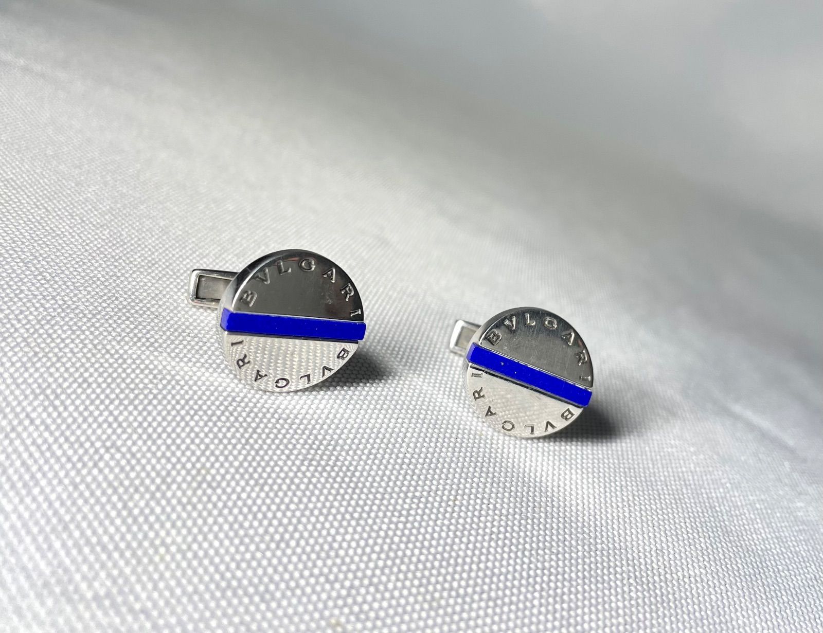 BVLGARI ブルガリ ブランドロゴ文字 ラピスラズリ 鏡面スターリングシルバー カフス カフリンクス ボタン SV 925 メンズ