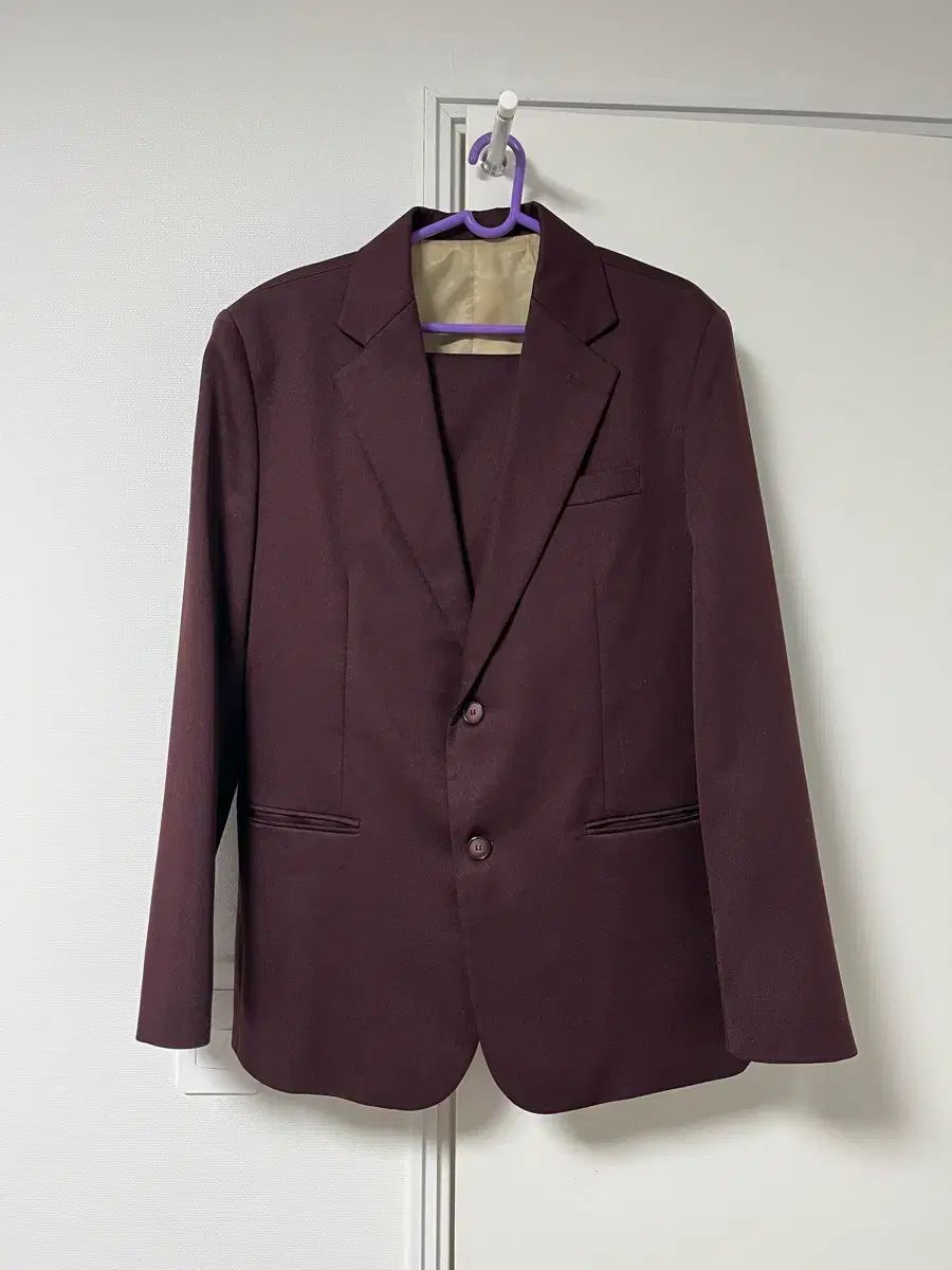 100 30 バーガンディ スーツ セットアップ