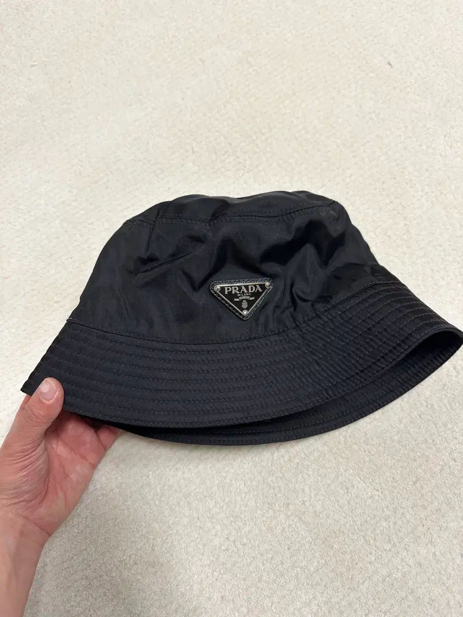 PRADA リナイロン バケットハット ブラック L