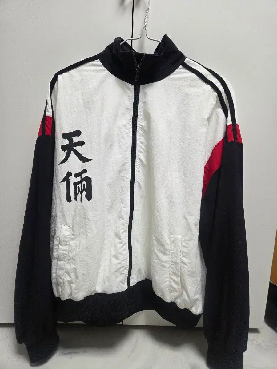 早い者勝ち Supreme × Thrasher 購入 サテンスタジャン FW21