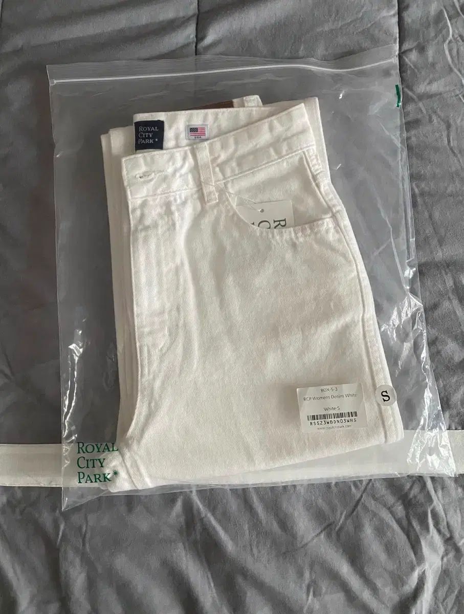 ROYAL CITY PARK ロイヤルシティパーク 白デニム S