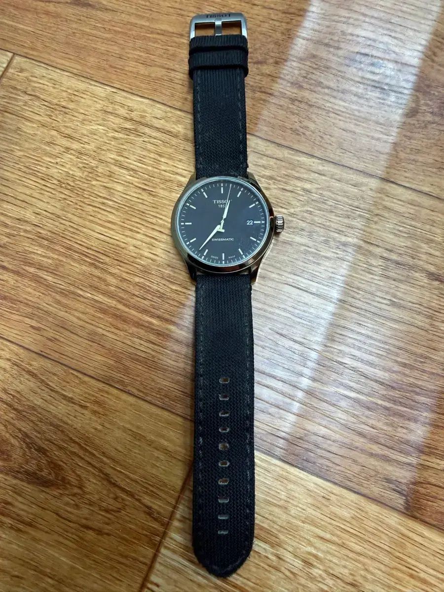 TISSOT ティソ 젠트 XL ブラック GOLD オートマチック Tシャツ