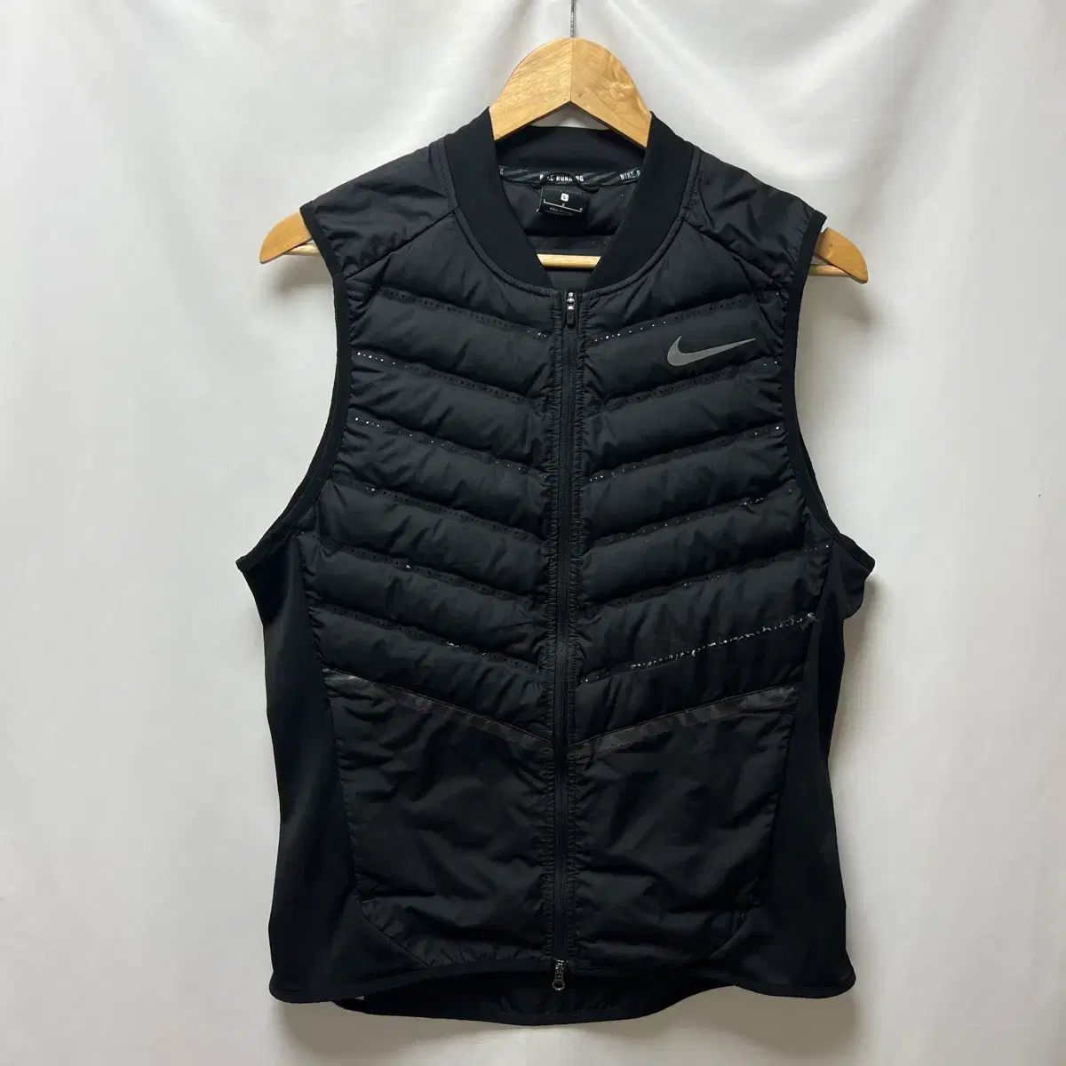 L NIKE ナイキ エアロロフト ランニング ブラック ベスト