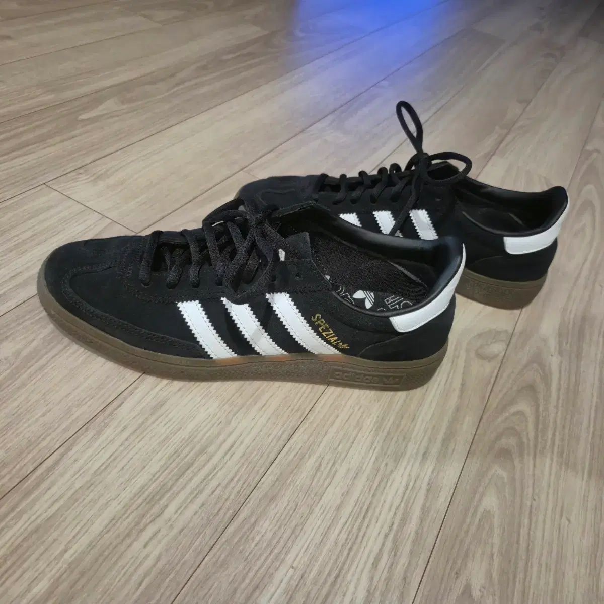 adidas アディダス スペツィアル ブラック 240