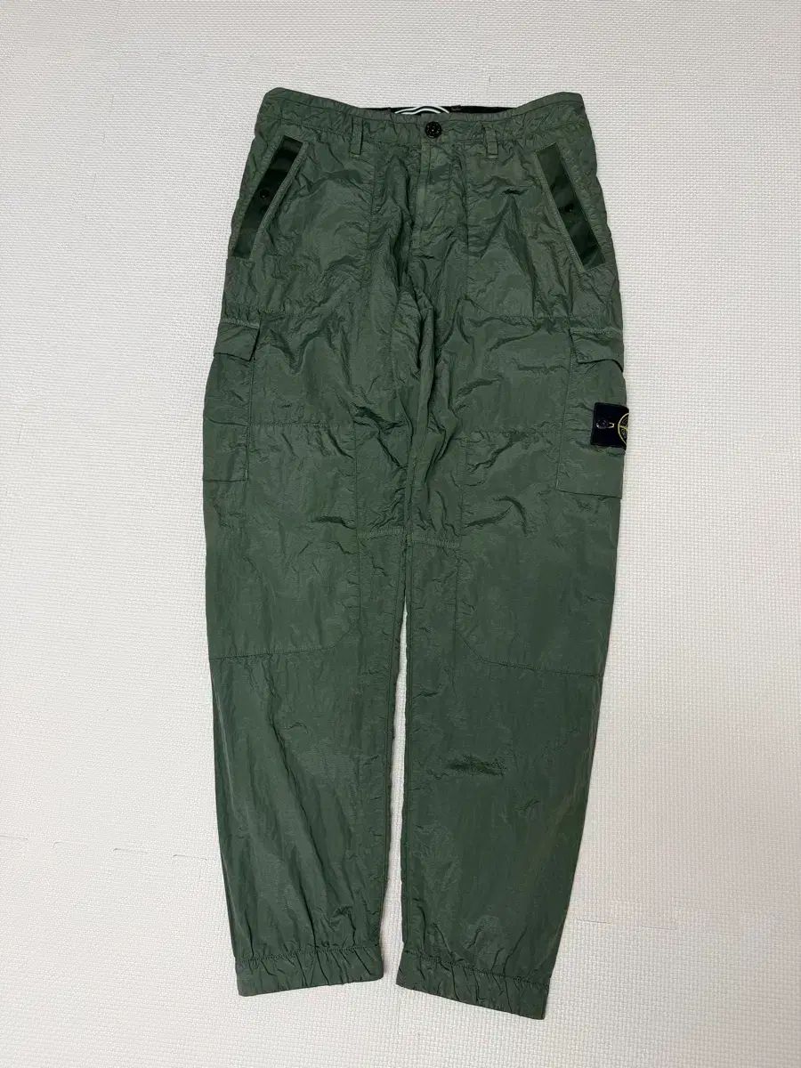 STONE ISLAND ストーンアイランド ナイロン カーゴ パンツ 30