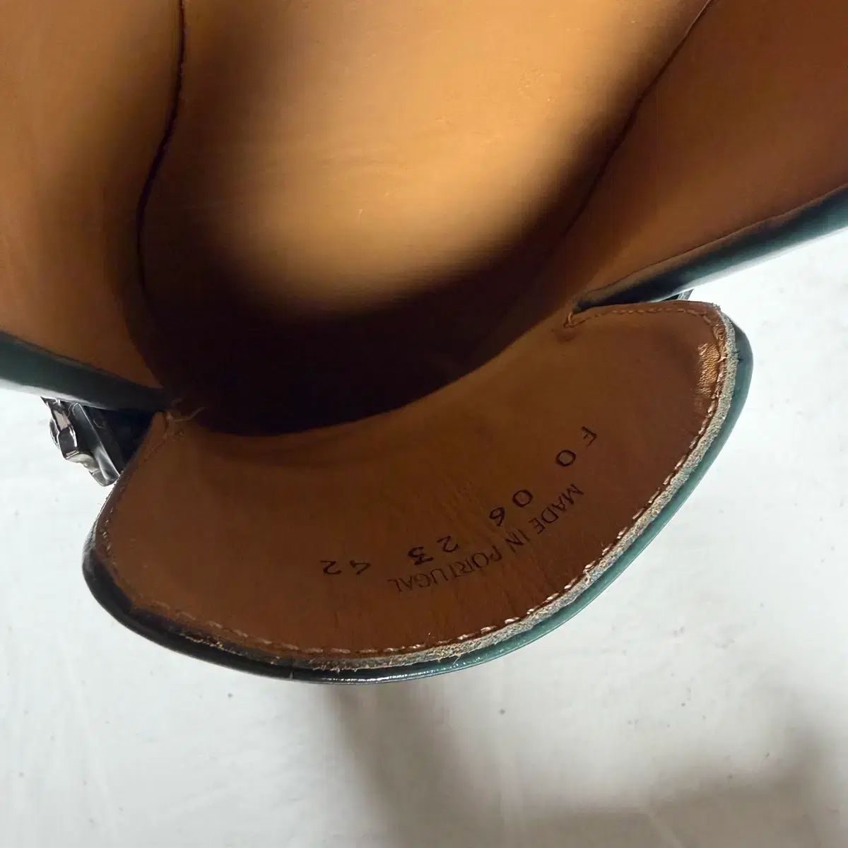 グリーン ローファー