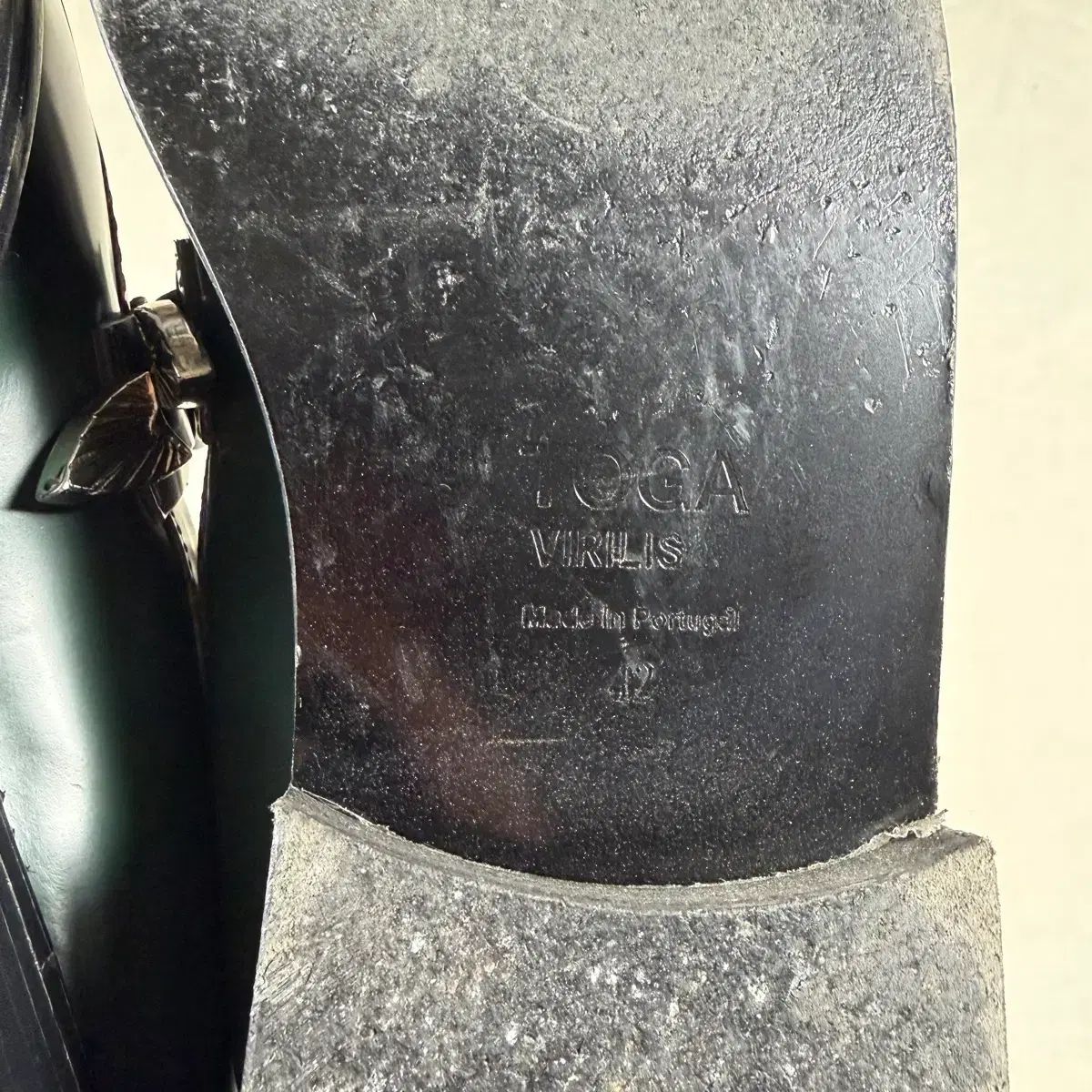 グリーン ローファー