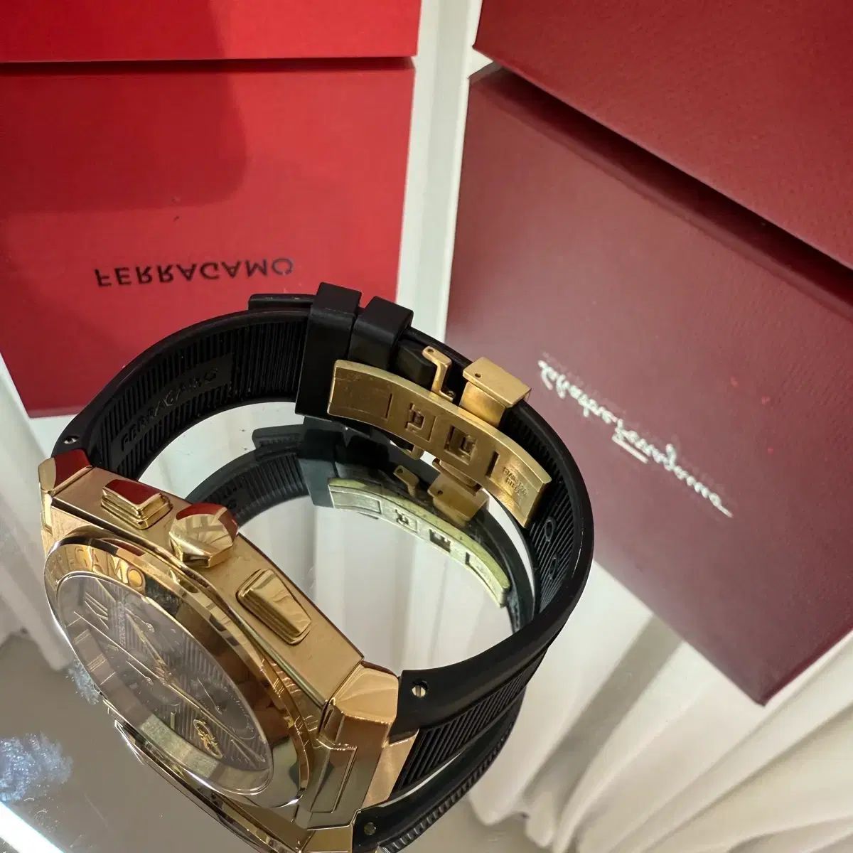  25年 保証書 プレゼント用 フェラガモ ベガ クロノ クオーツ 時計 腕時計(クォーツ) 腕時計(アナログ)