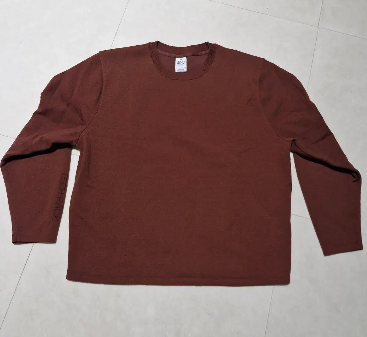 ナイキ テックパック 長袖 Tシャツ 1