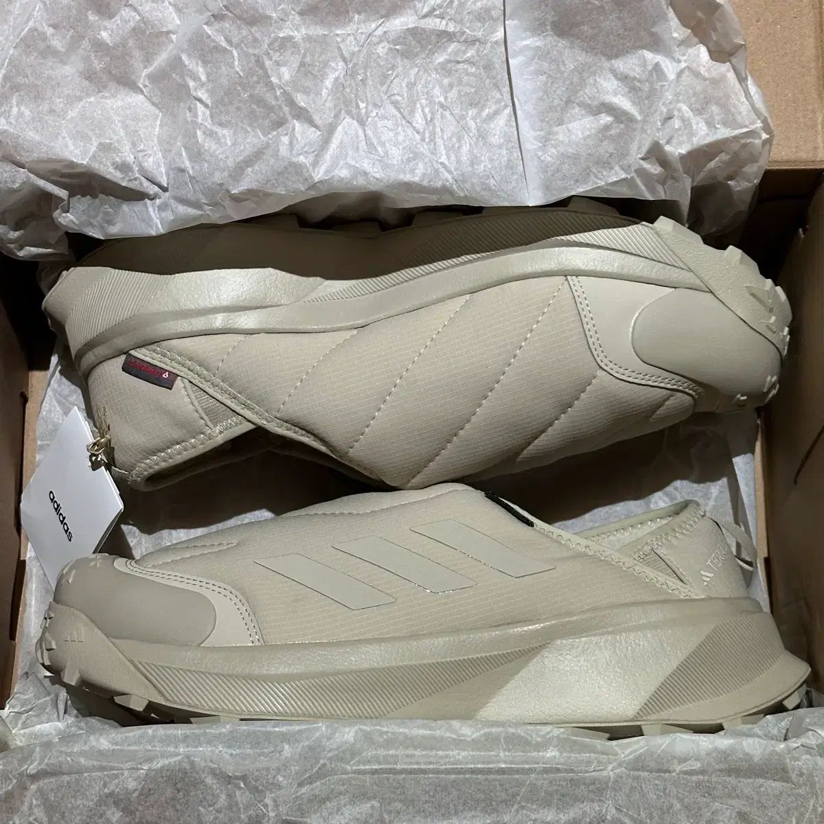 アディダス テレックス ウィンター コールドレディ スリッポン 285