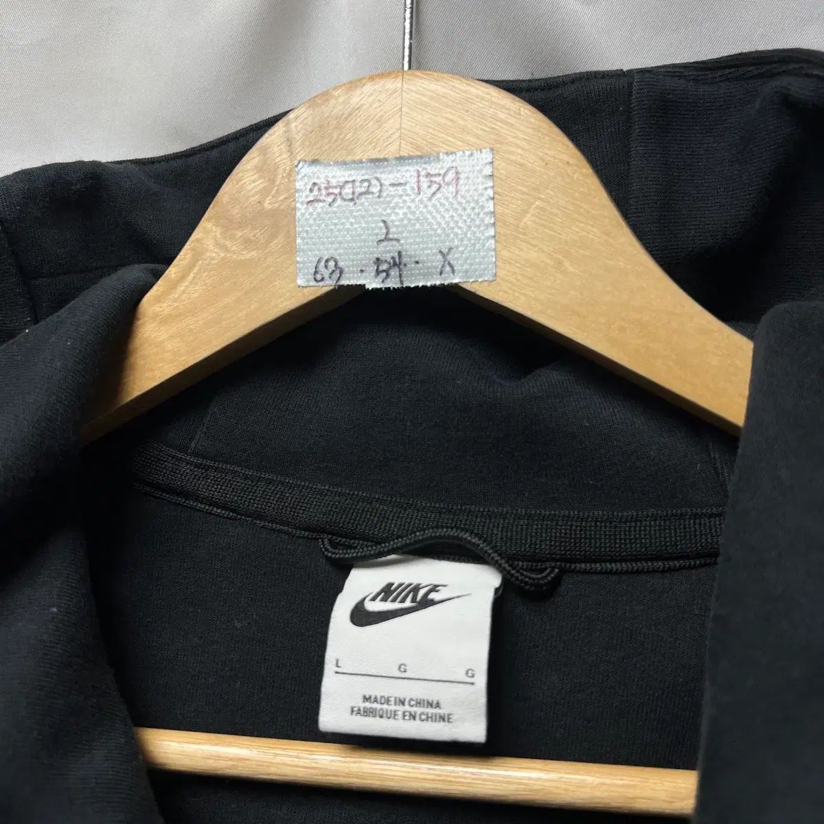 正規品/L NIKE 新モデル テックパック ウィンドランナー ブラック