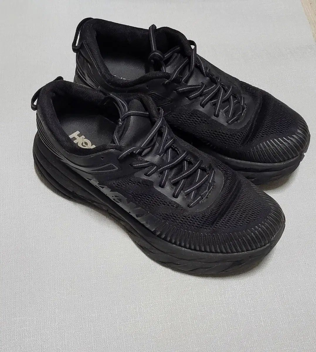 1|5 ホカ オネオネ ボンダイ オールブラック スニーカー