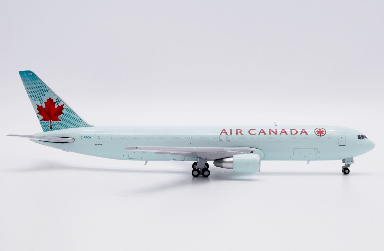 Jcwings エアカナダカーゴ 767 300 BCF C FPCA 1 400 XX 4498