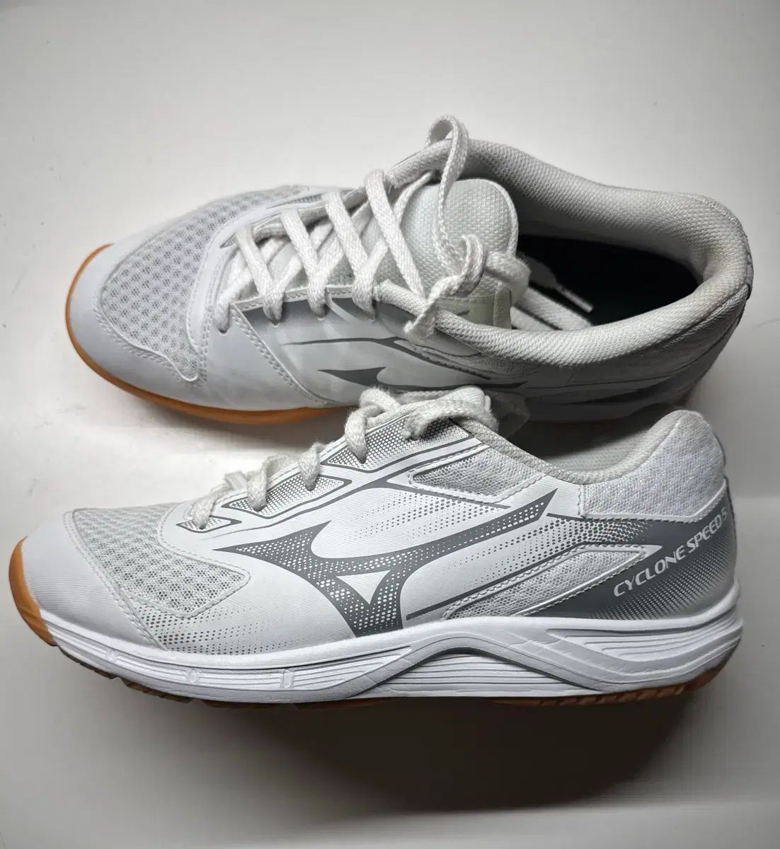 ミズノ サイクル クローン スピード5