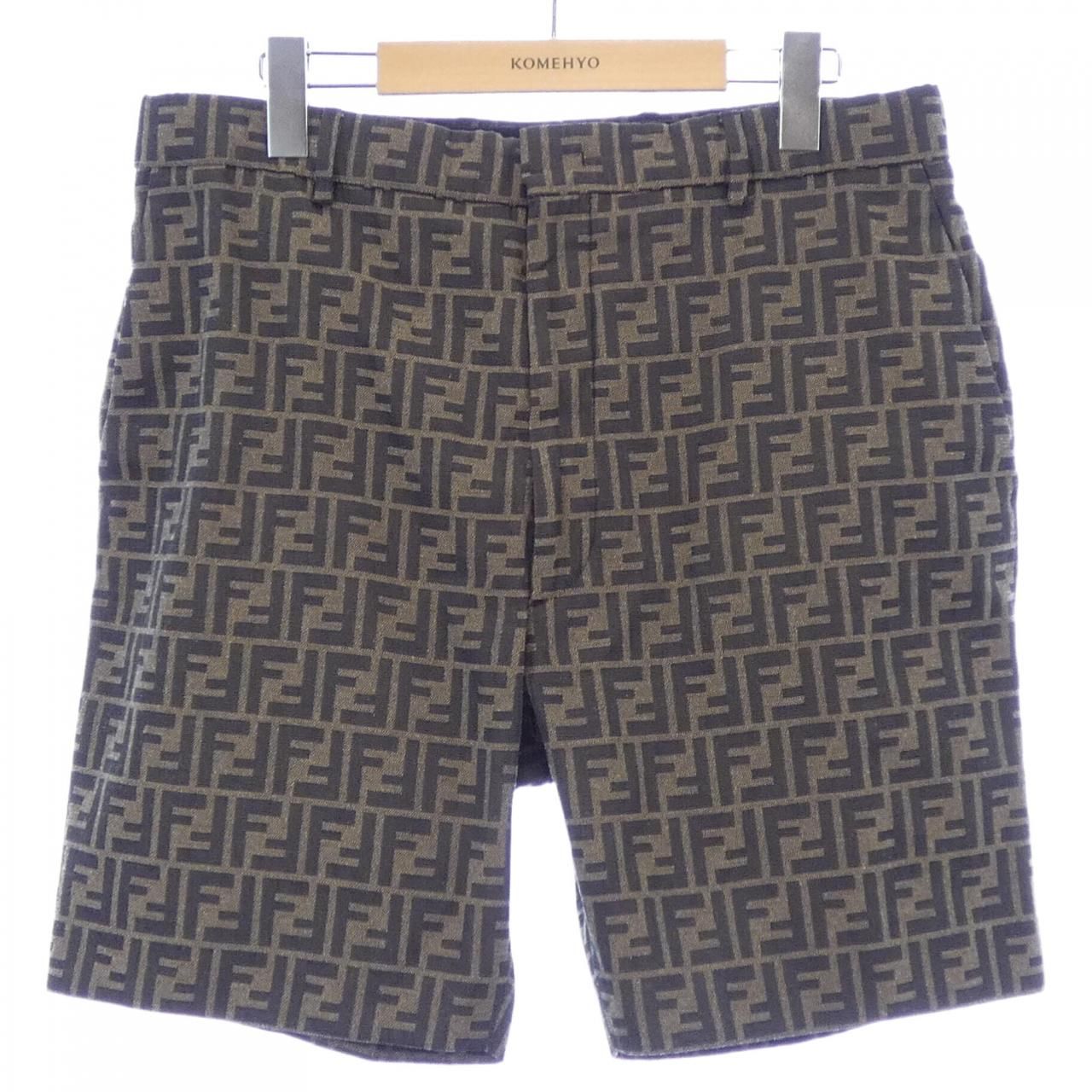 フェンディ FENDI FB 0521 A 6 WJ ショートパンツ
