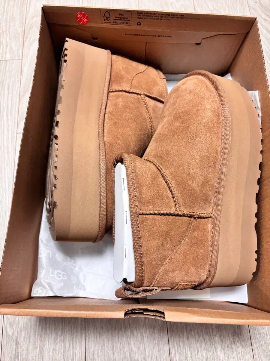 UGG アグ フラットフォーム ブーツ ブラウン チェスナット
