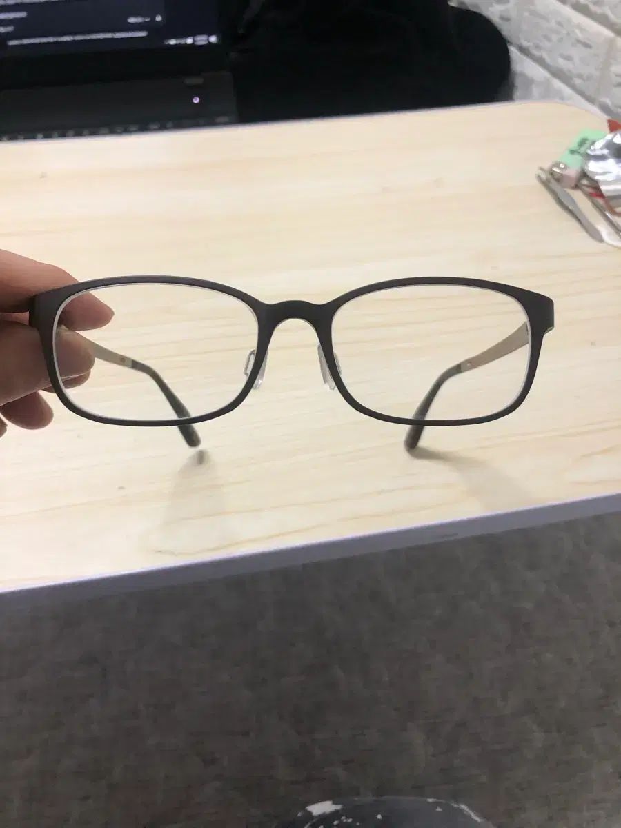 ピオビーノ メガネフレーム