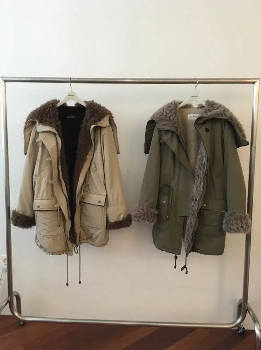 ブリード ファー トリミング マウンテンパーカー アウター カーキ