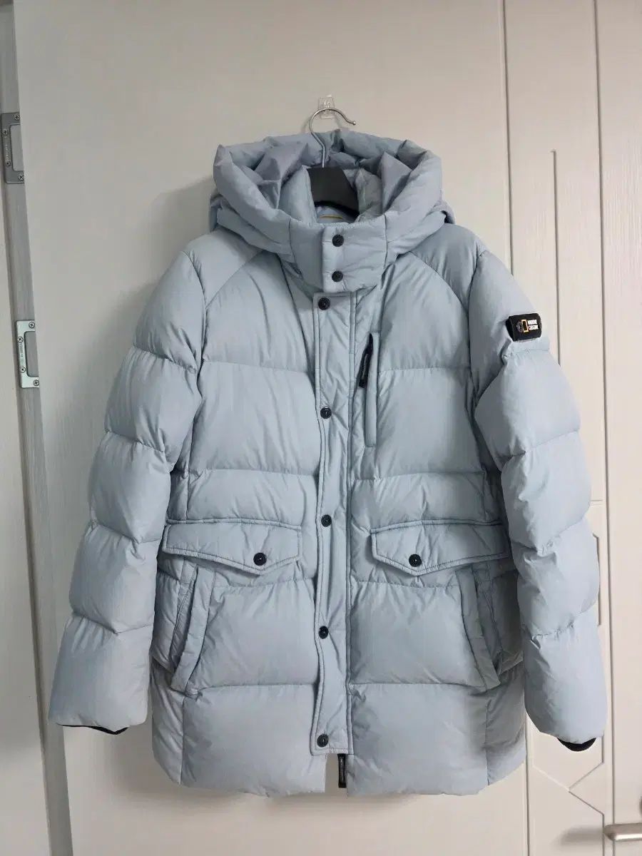 ナショナルジオグラフィック ライトブルー ダウン アウター