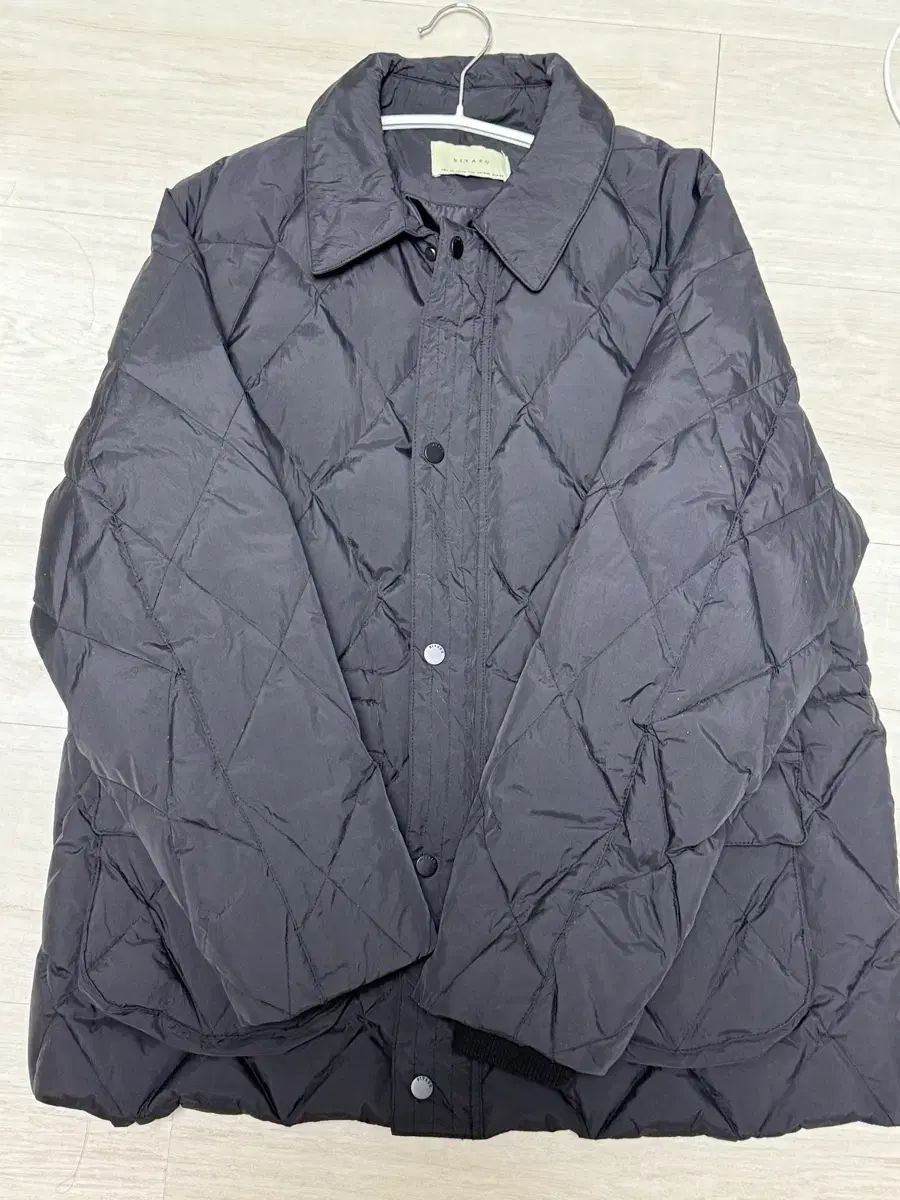 Siyazu シヤジュ ダイヤモンド キルティング ダウン ブラック 220000