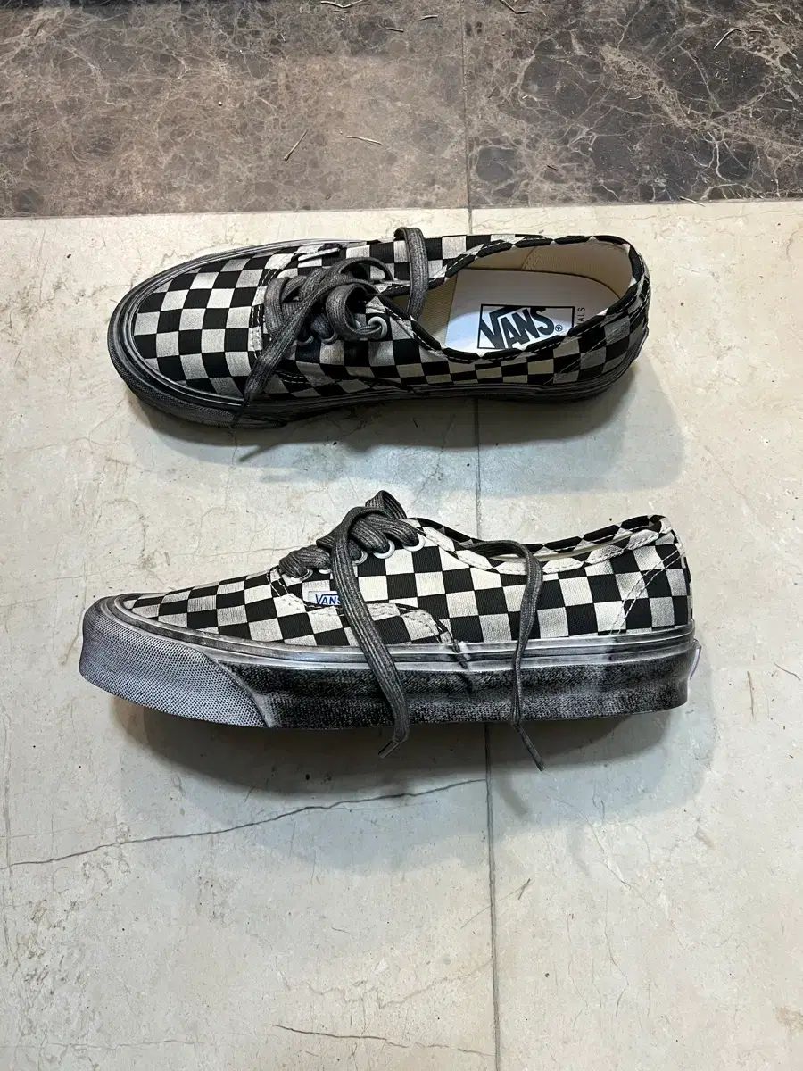 ストレスド ブラック