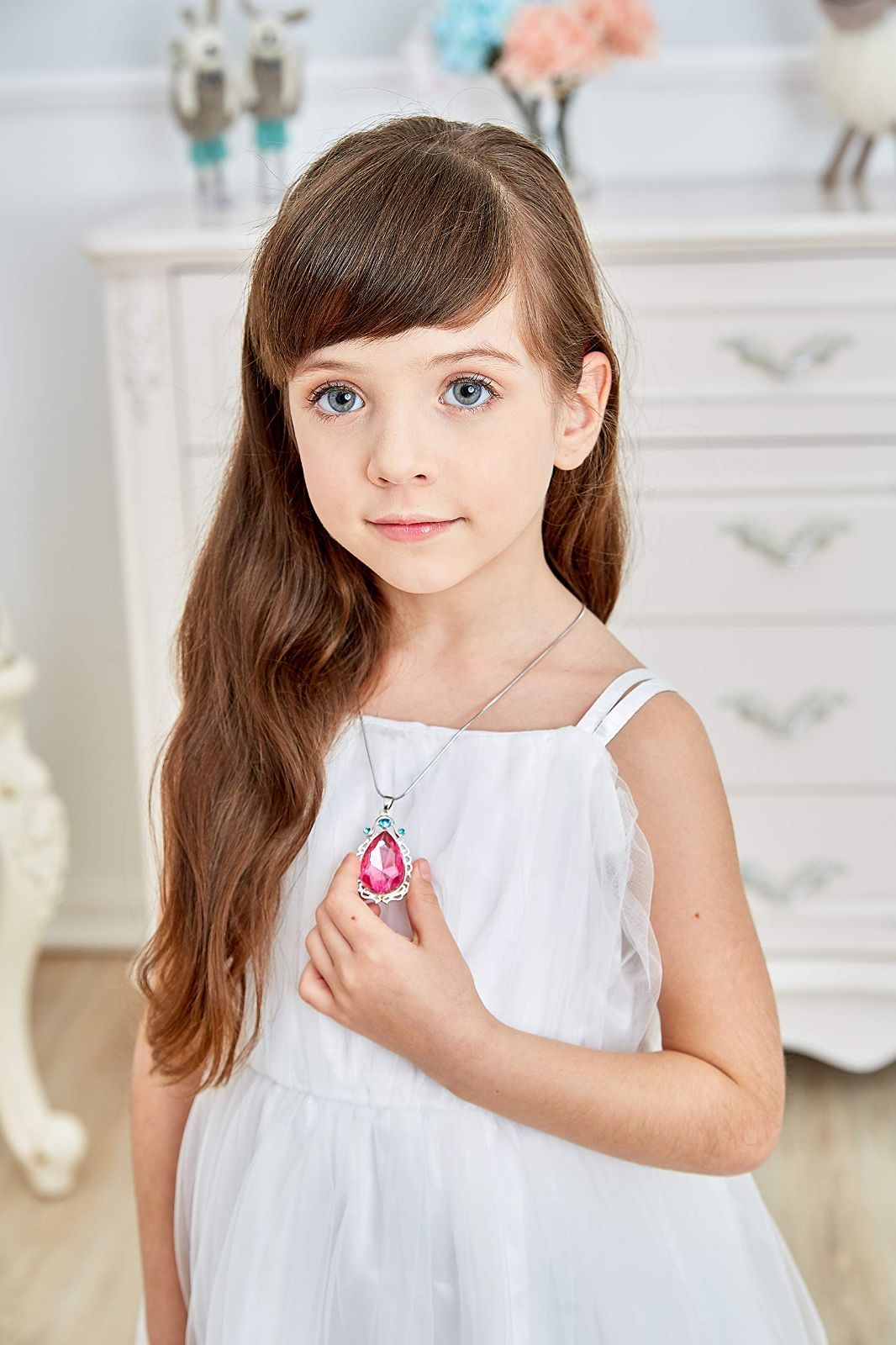 マジックジュエリー 女の子へのギフト ティアドロップネックレス ツインシスター ちいさなプリンセスソフィアのお守りとプリンセスエレナのネックレス