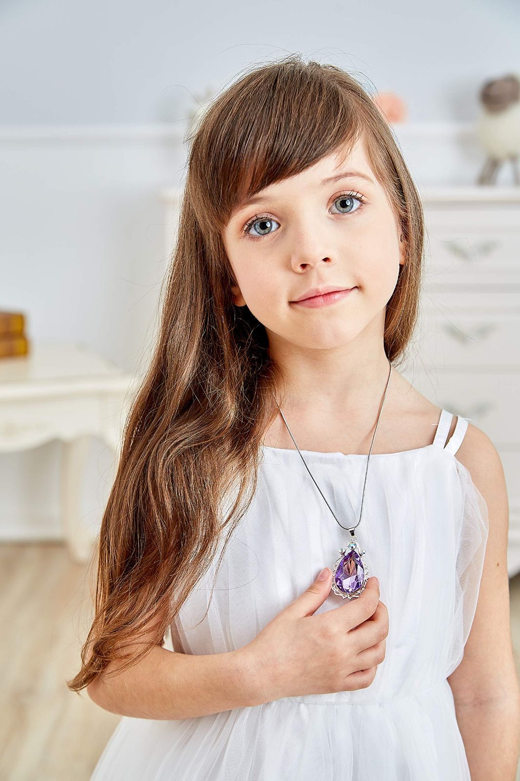 ティアドロップネックレス