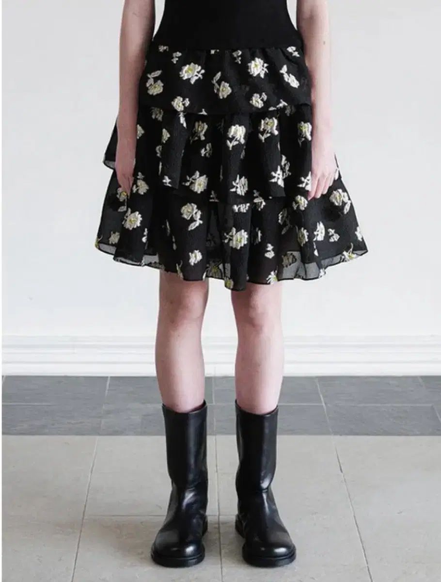 EPINGLER ティアード パフ スカート ブラック