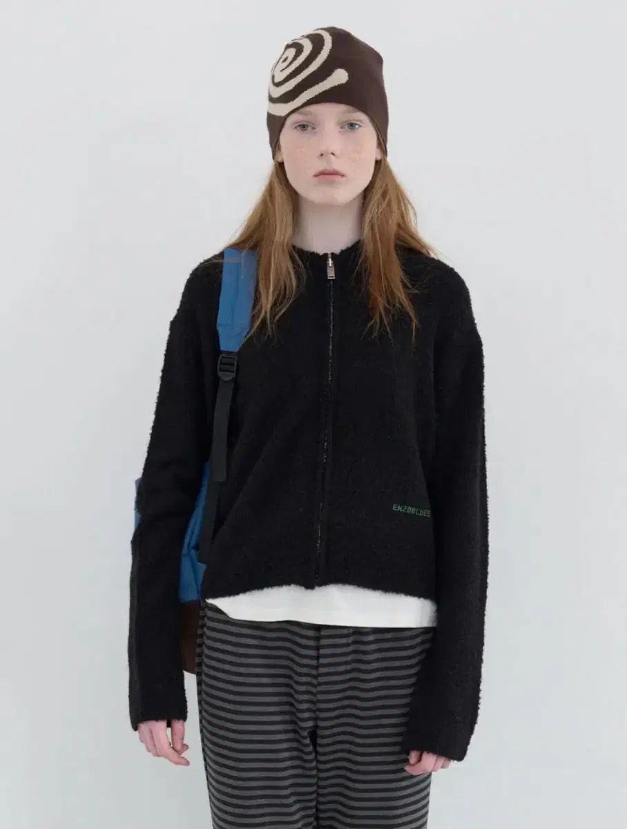 ENZO BLUES エンゾーブルース) ブークレ クロップド ニット ジップ