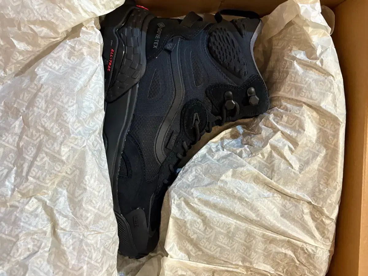 VANS ゴアテックス オールトラック ブーツ 270