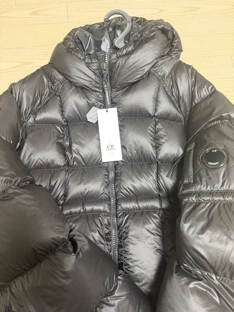 C P カンパニー ディディシェル Lサイズ