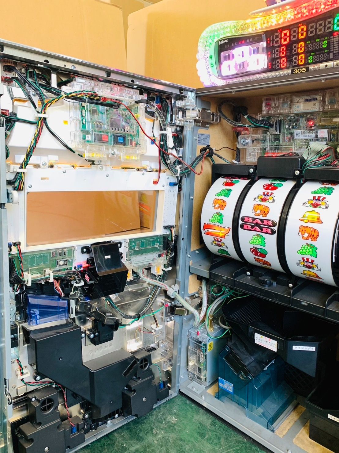  マイジャグラーIV KE 実機 ジャグランプ＆コイン不要機付き パチンコ パチスロ ホビー 楽器 アート