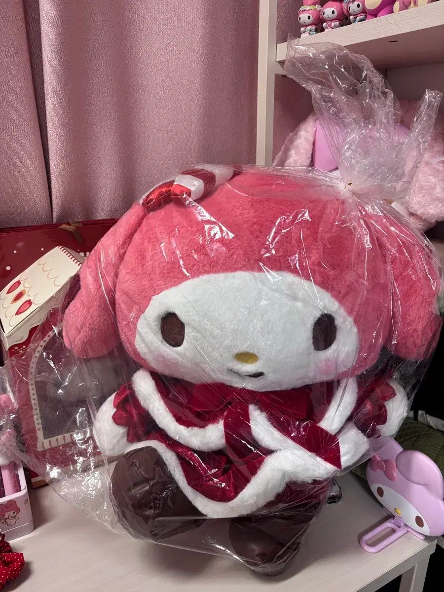 サンリオ ホリデー 聖水 ポップアップ マイメロディ ぬいぐるみ 大