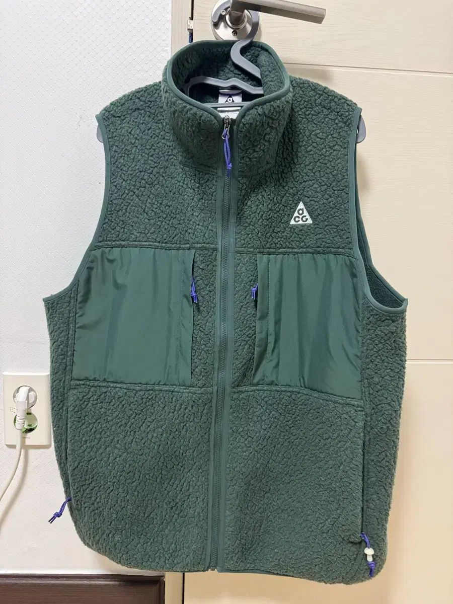 ナイキ acg アーティック ウルフ ベスト グリーン L