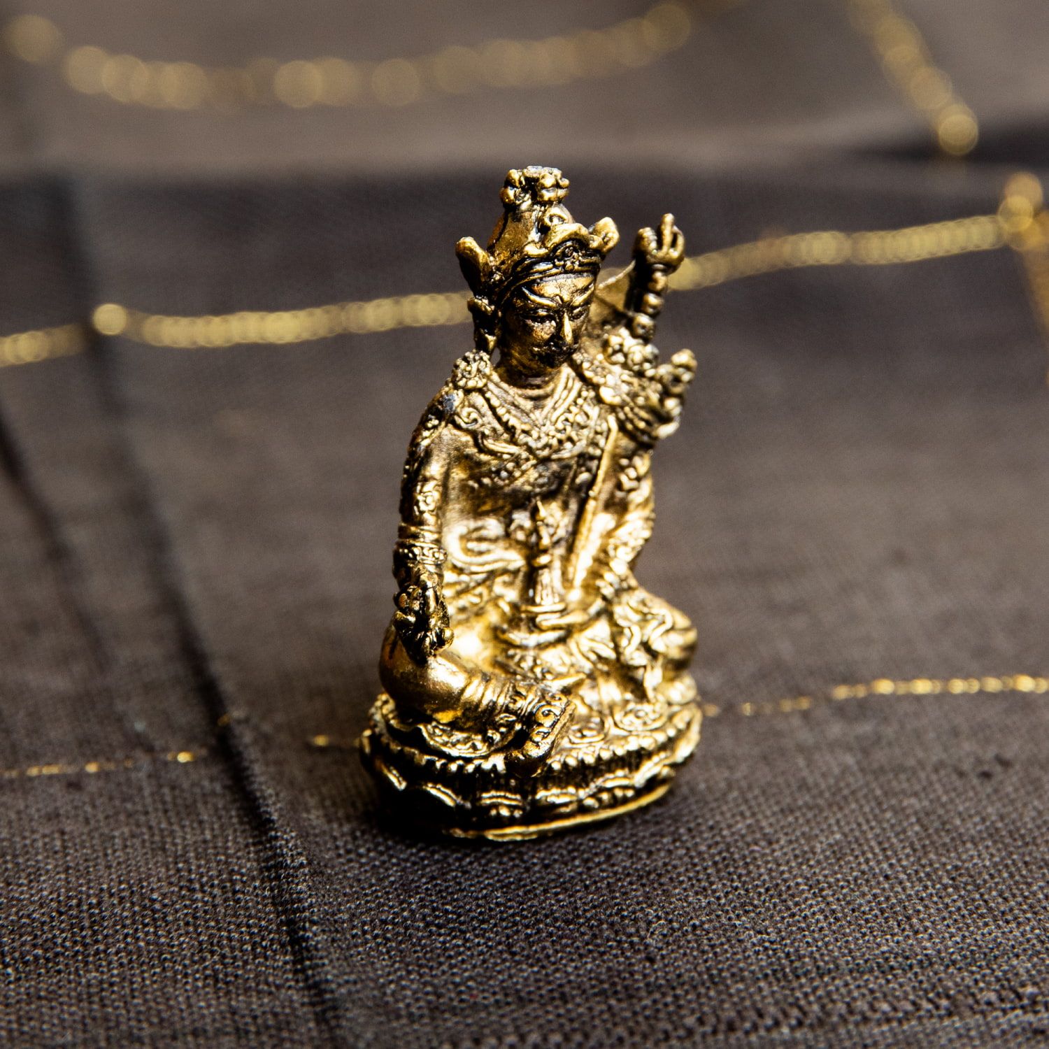 パドマサンバヴァ チベット仏教の祖師 グル・リンポチェ Padmasambhava