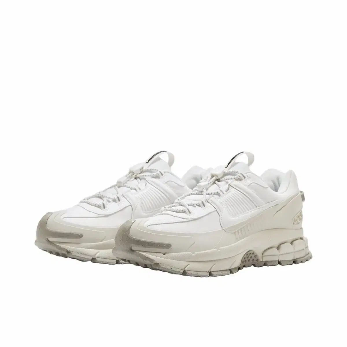 ナイキ ズーム ボメロ ルーム ウール 방모 耐摩耗性 クッション 厚底 ランニングシューズ