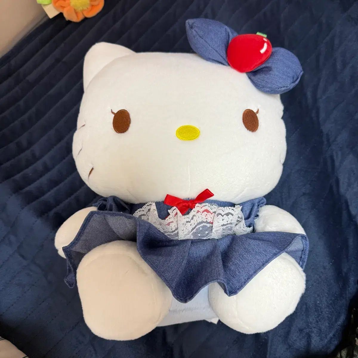 デニム ONE PIECE ハローキティ ぬいぐるみ - メルカリ
