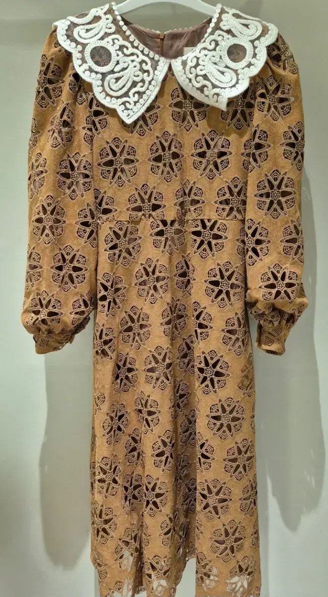 バイフロー レイ エンブロイダリー ONE PIECE