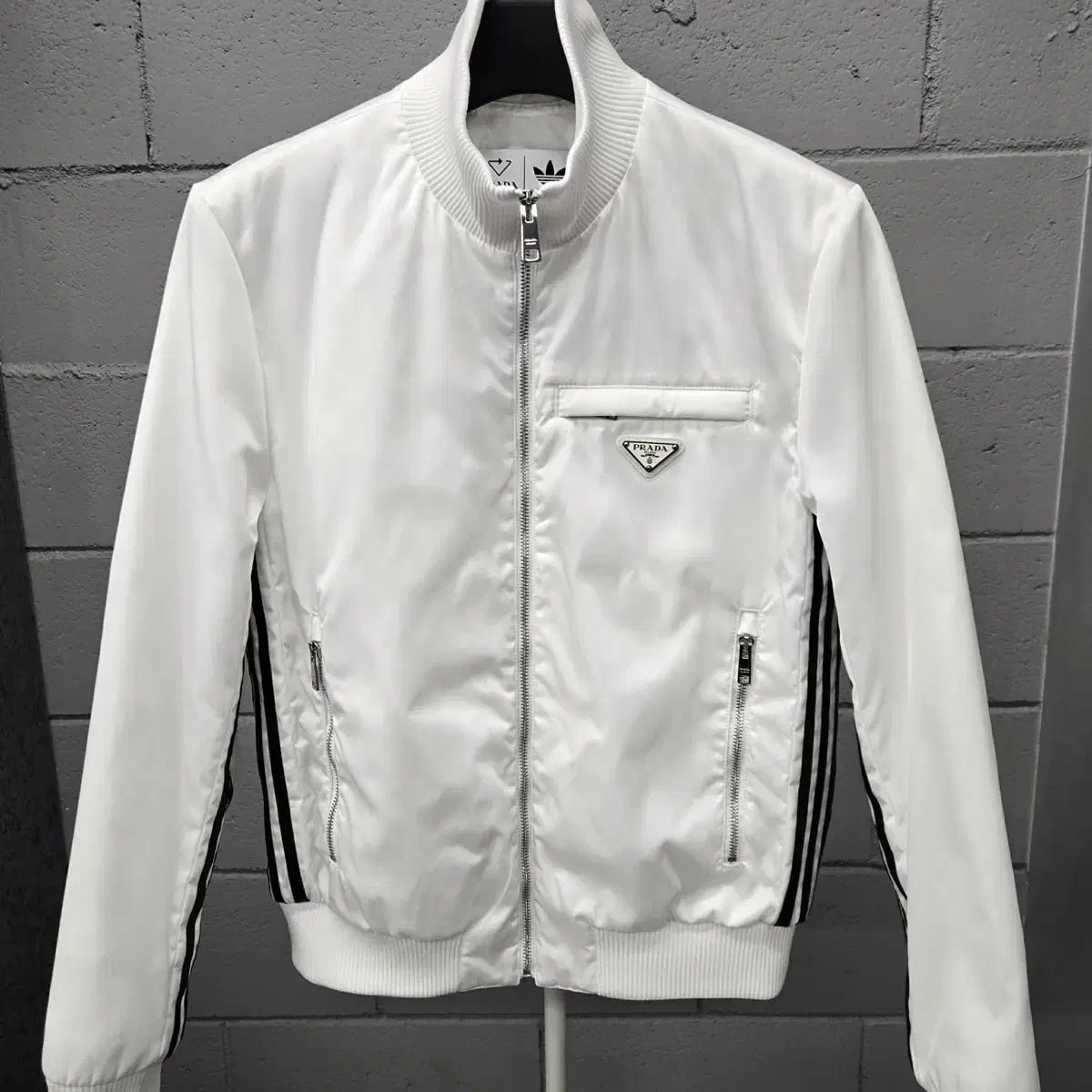 PRADA X adidas コラボ LEE リナイロン 三角ロゴ ブルゾン ジャケット