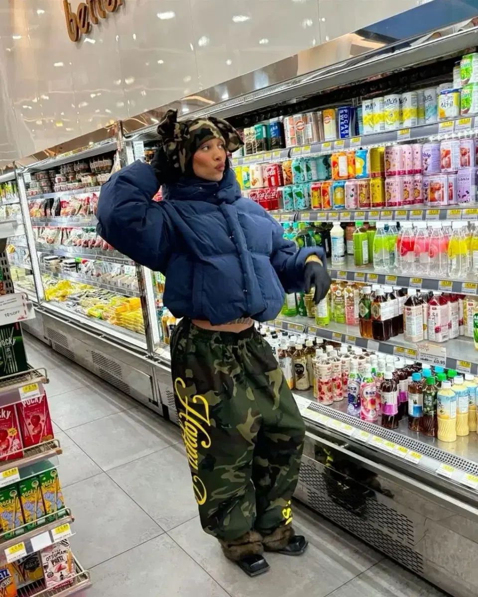 IHP im happy promise カモフラージュ レタリング スウェット M