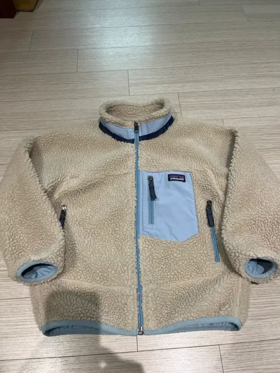 パタゴニア レトロ ファイル ジャケット アイボリー キッズ