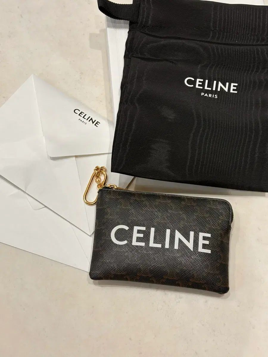 Celine セリーヌ コイン＆カードウォレット
