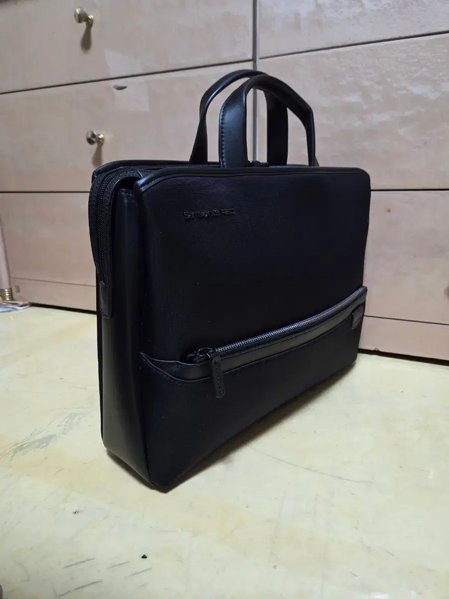 サムソナイト ラグジュアリー ブリーフケース 口コミ多数 コーチジャケット