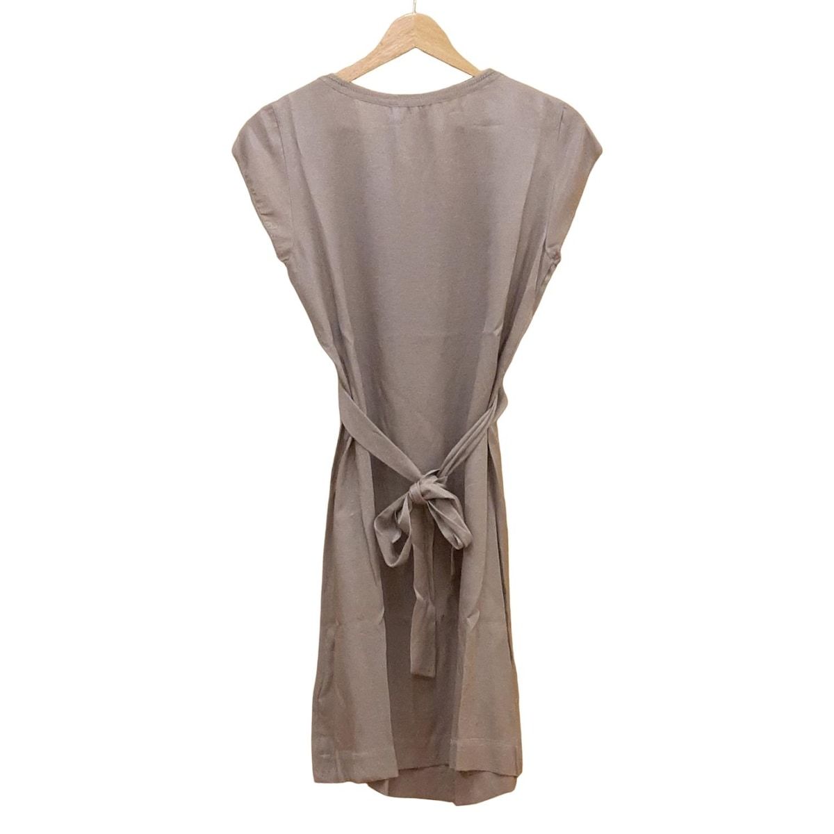 Blugirl ブルーガール ワンピース I40 花柄 ノースリーブ BLUGiRL BLUMARINE(ブルーガールブルマリン) ワンピース サイズI40 M