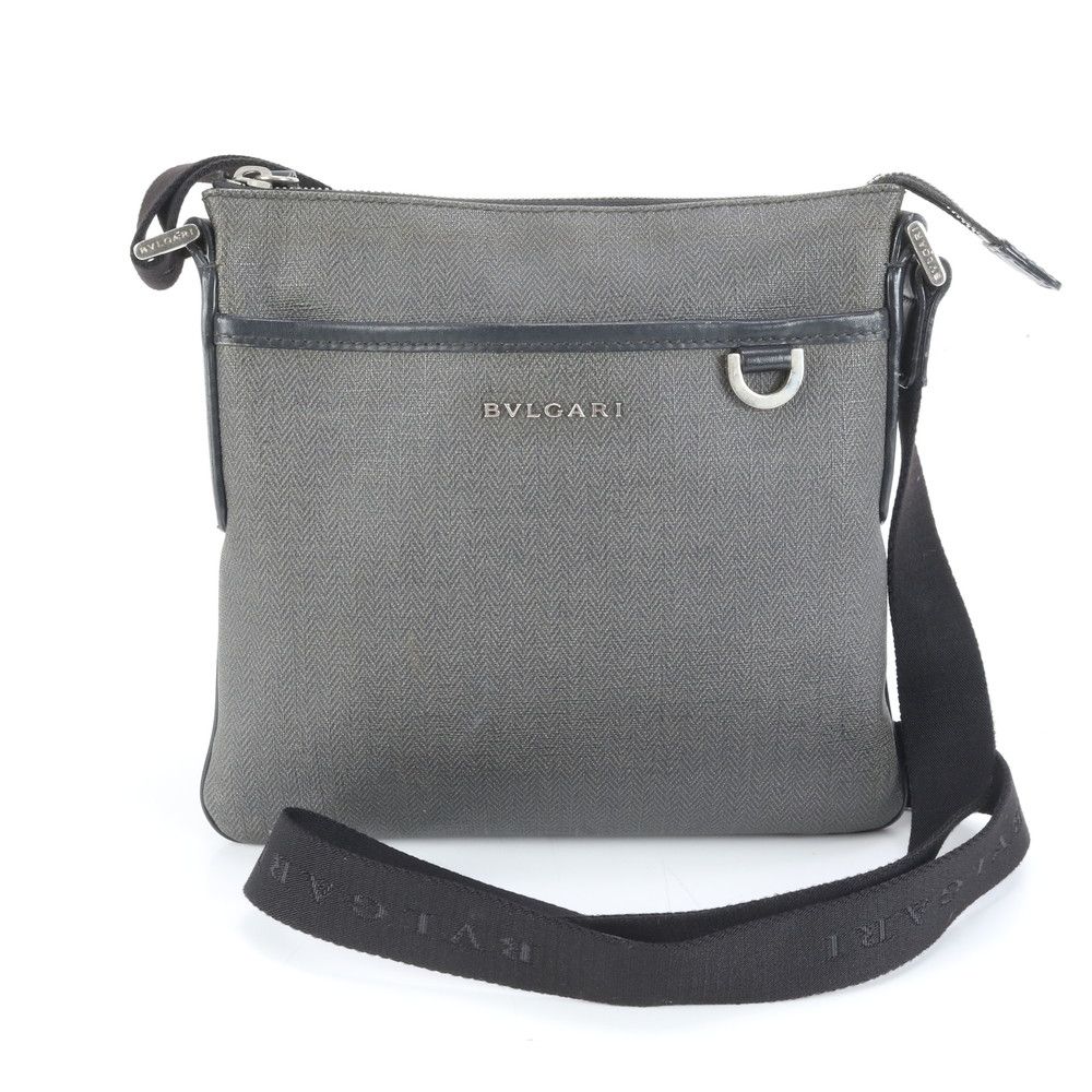 美品 ブルガリ ウィークエンド 32459 レザー ショルダーバッグ 斜め