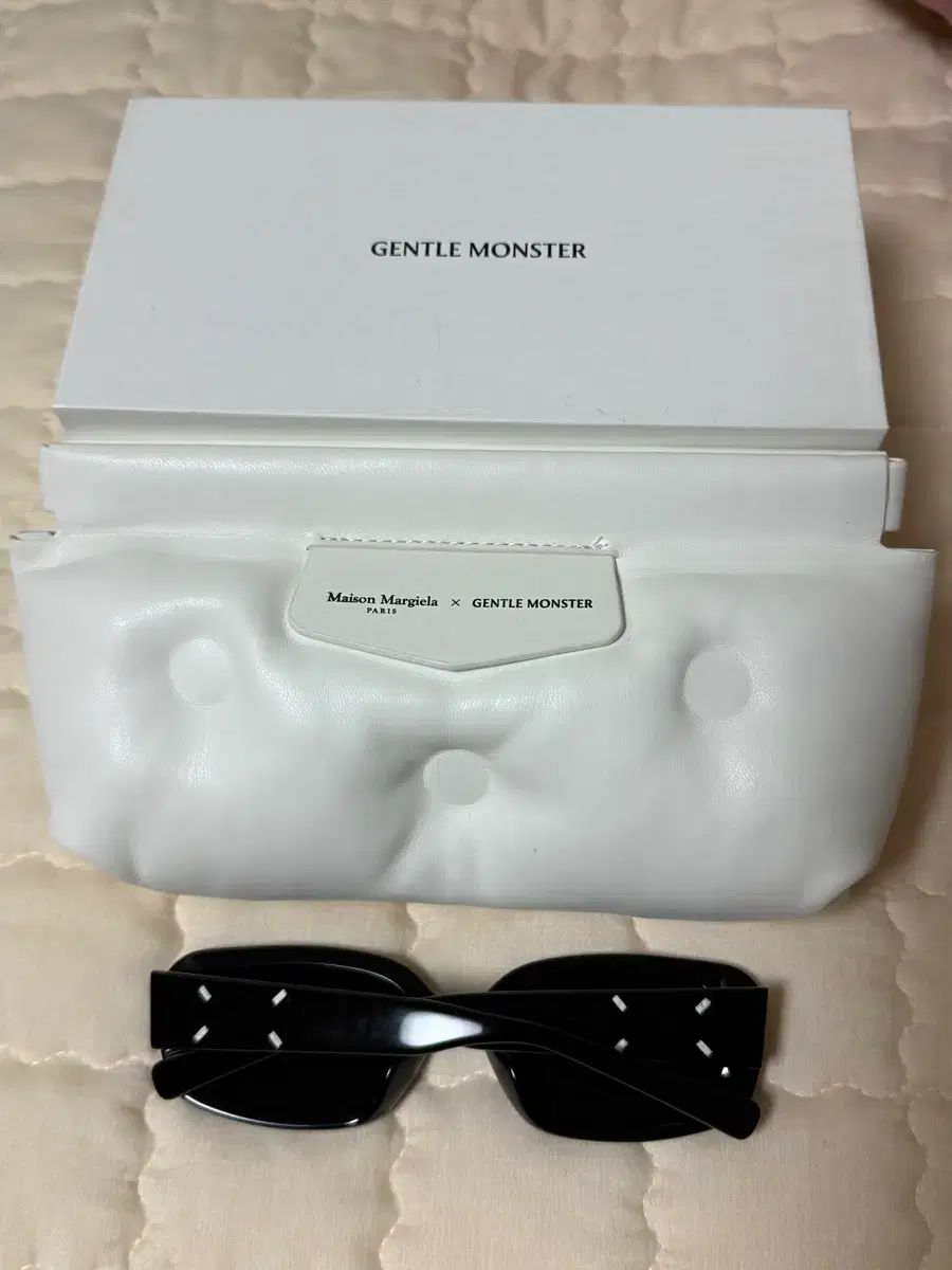 GENTLE MONSTER ジェントルモンスター Maison Margiela サングラス ブラック