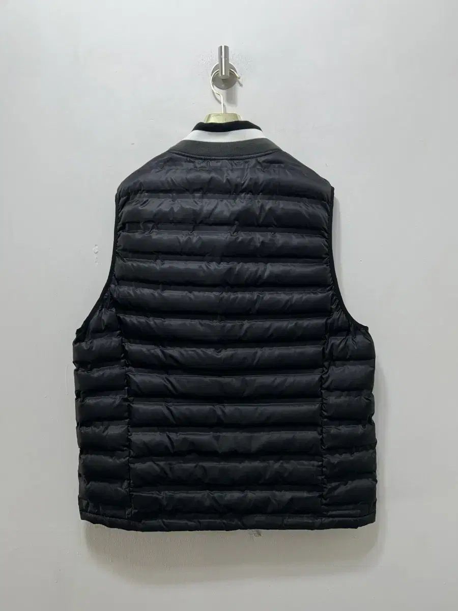 Titleist(タイトリスト) ブラック ダウン ベスト XL - メルカリ