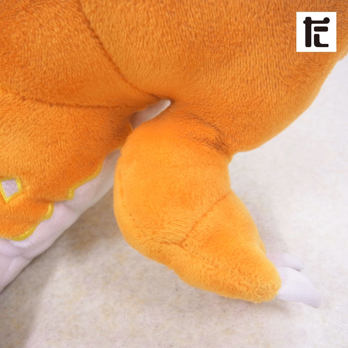 【美品】ポケモンpokemon リザードンキョダイマックスのすがた ぬいぐるみ 新品タグ付き】リザードンキョダイマックスのすがた ぬいぐるみ