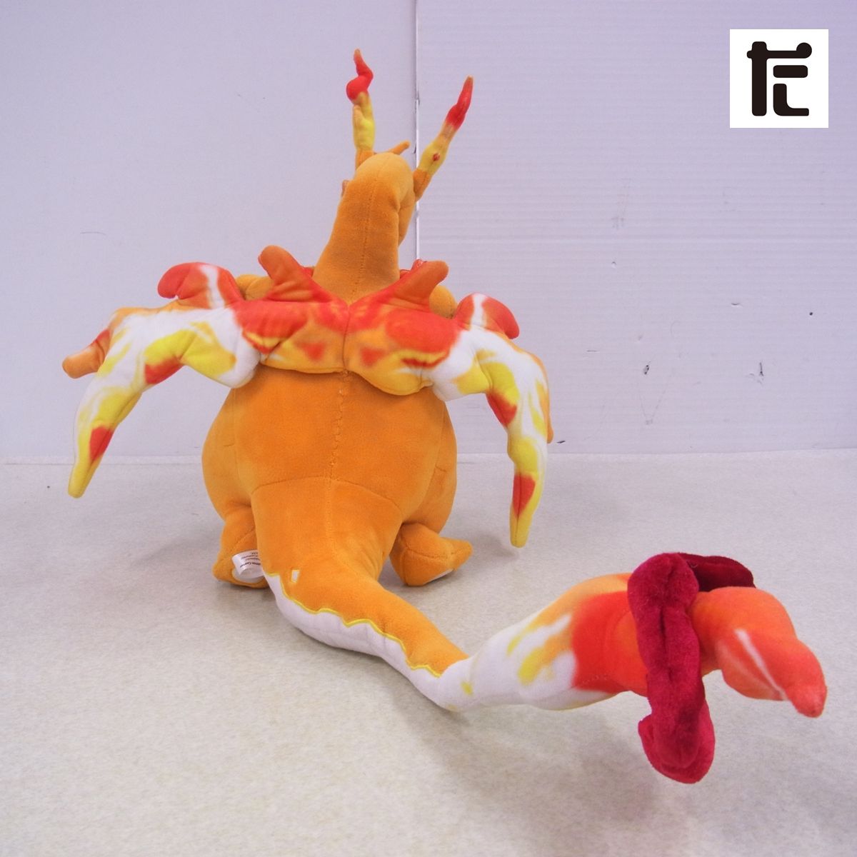 ポケモンセンター リザードン キョダイマックスのすがた ぬいぐるみ