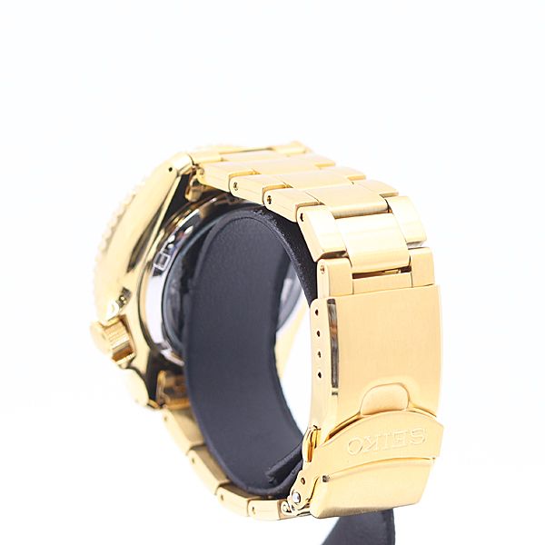 ゴールド文字盤